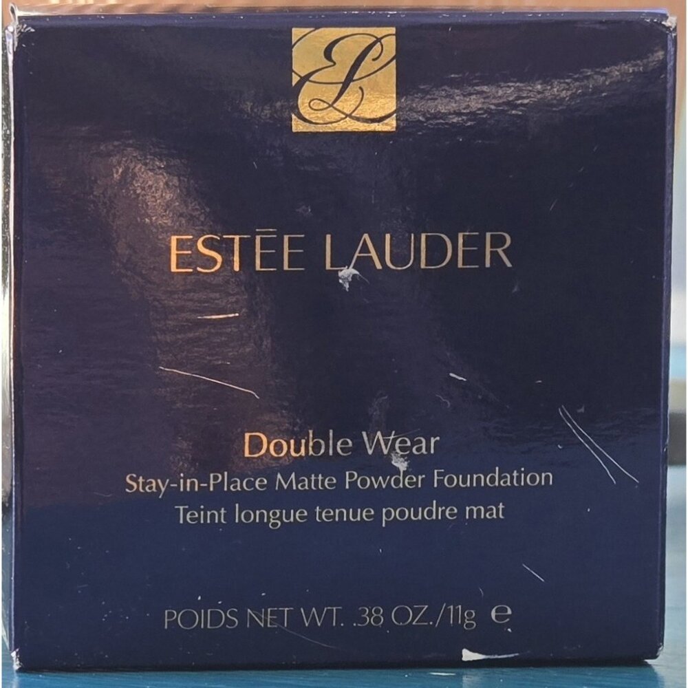 Estee Lauder Double Wear Stay-in-Place Matte Powder Foundation 6W1 Sandalwood - Picture 2 of 7